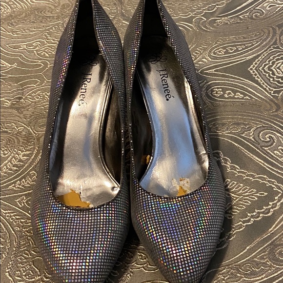 Shoes - Picture 2 of 4